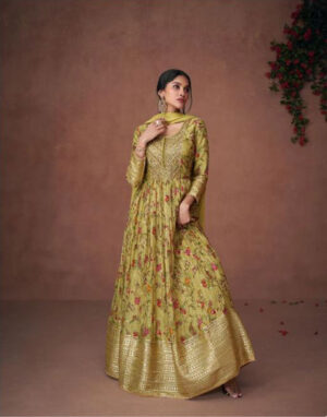 Nooriat Embroidery Gown